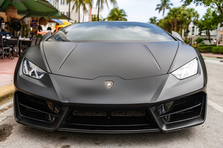 Black Lamborghini Huracan