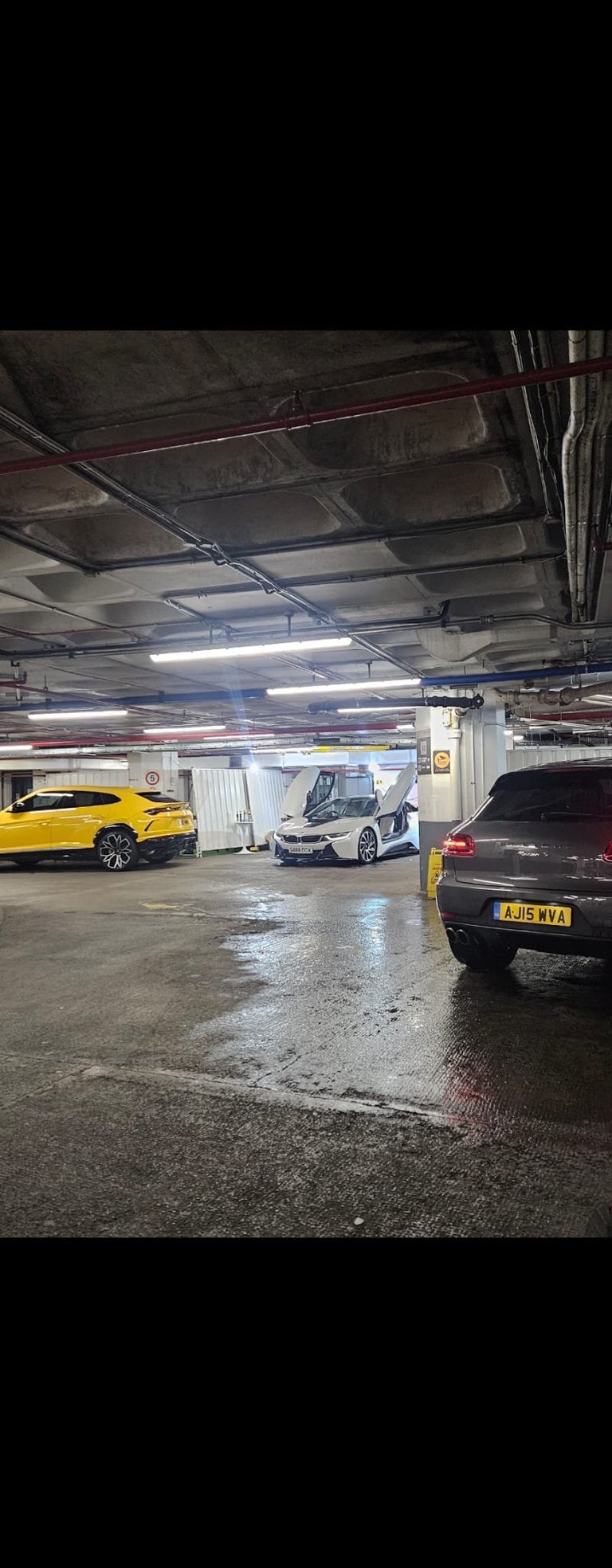 Multi-vehicle valeting